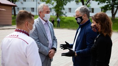 Фонд Порошенка передав у медичні заклади нову партію ІФА-тестів (ФОТО)