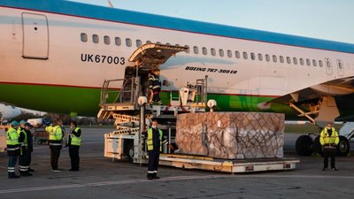 Roshen придбав 42,5 тисячі захисних костюмів для медиків (ФОТО)