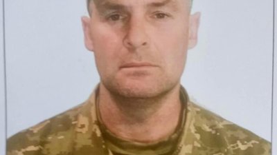 Пустомити втратили захисника України