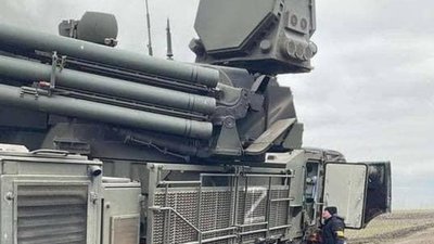 Жителі Баштанки відібрали у ворога і спалили комплекс "Панцир-С"