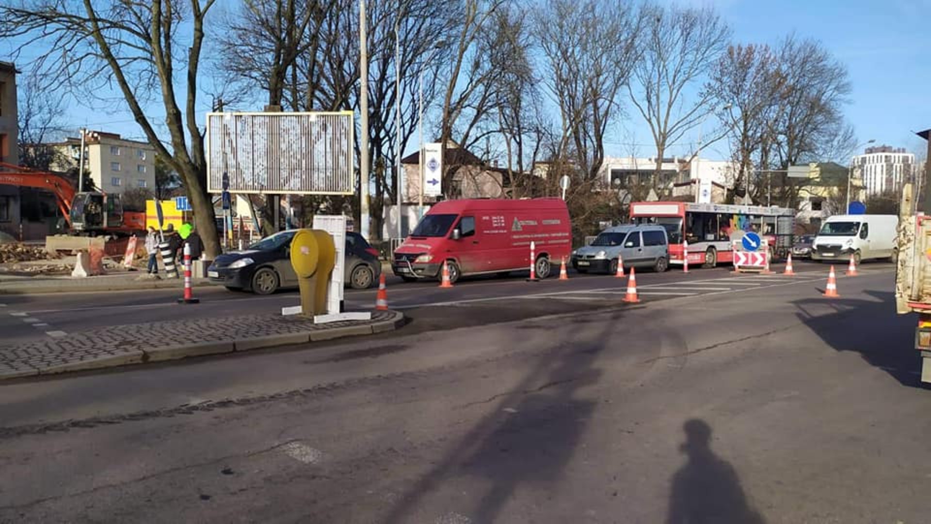 У Львові зупинили рух на Липинського. Фото ГО Зручне місто
