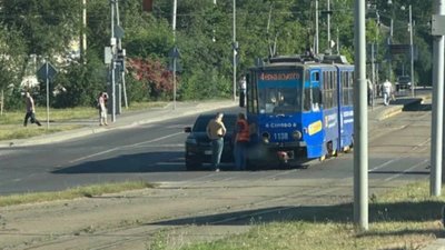 У Львові водій зупинив рух трамваїв (ФОТО)