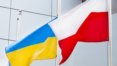 У Польщі визнали неконституційними положення щодо «українських націоналістів» в законі про Інститут нацпам’яті – Порошенко