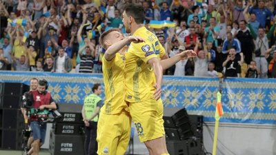 Порошенко привітав збірну України з перемогою над збірною Люксембургу