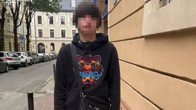 У Львові 21-річний чоловік вчинив розбій (ФОТО)