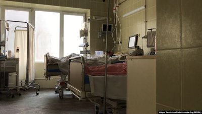 У Львові лікарі борються за життя 37-річної жінки з COVID і її завчасно народженої шостої дитини