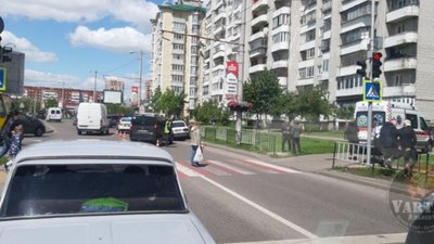 Інфаркт за кермом: у Львові водій втратив свідомість проїжджаючи пішохідний перехід (ФОТО)