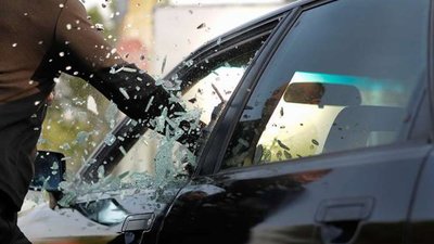 На Жовківщині викрили рецидивіста, причетного до крадіжки з автомобіля