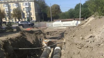 Яма у спальному районі Львова (ФОТО)