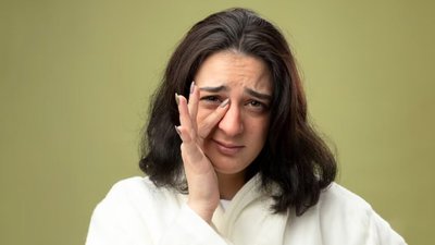 Негативні емоції впливають на зір: як упоратися зі стресом