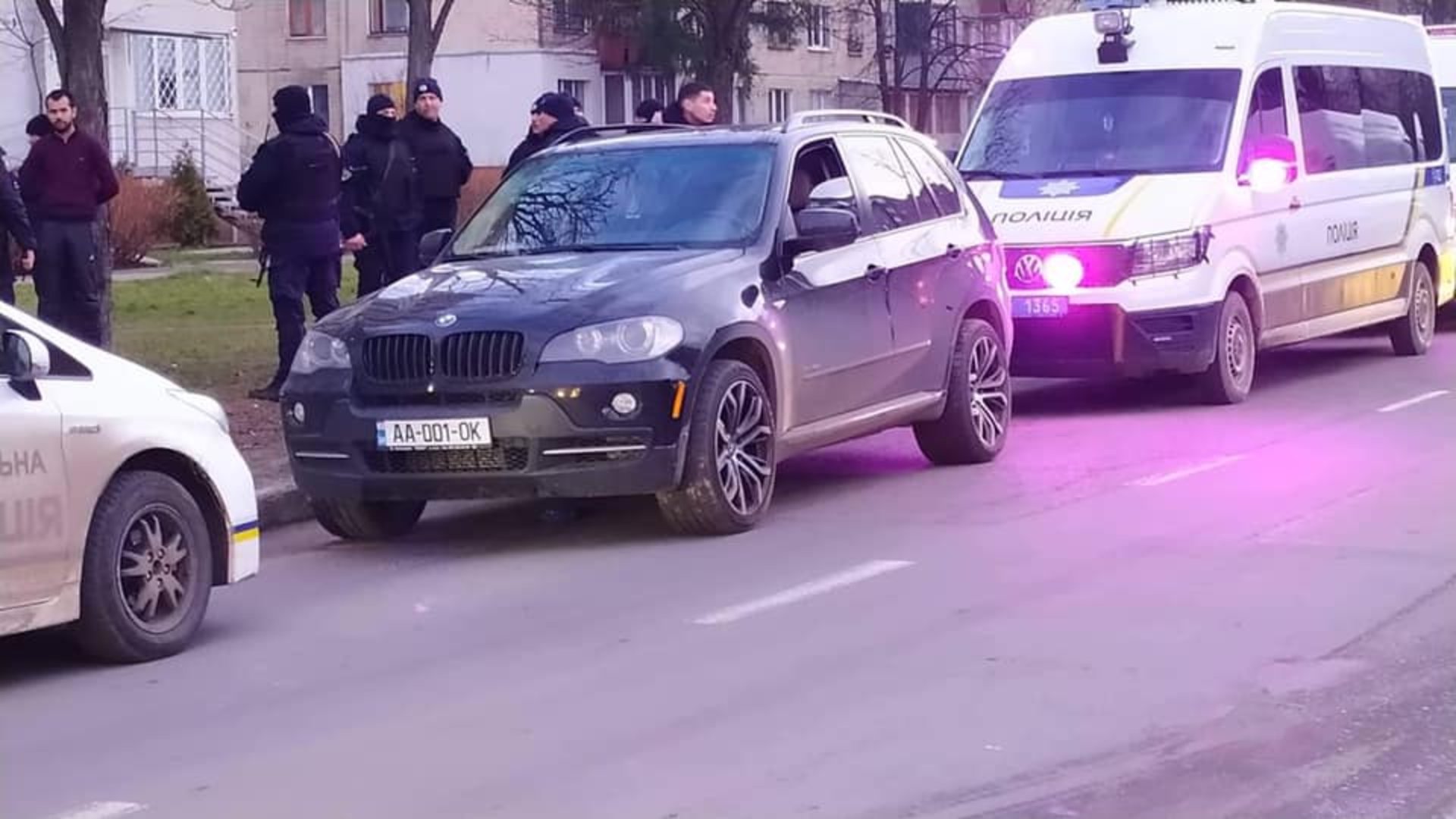 У Львові зі стріляниною викрали чоловіка, його уже визволили. Фото Варта-1