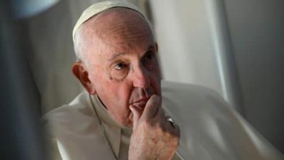 Українські дипломати відреагували на слова Папи Римського про "російський гуманізм"