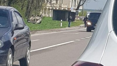 У Львівській області перекинувся автомобіль (ФОТО, ВІДЕО)