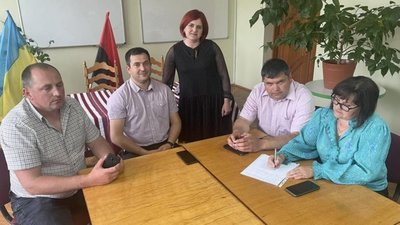 Директорка школи на Львівщині залишається на посаді