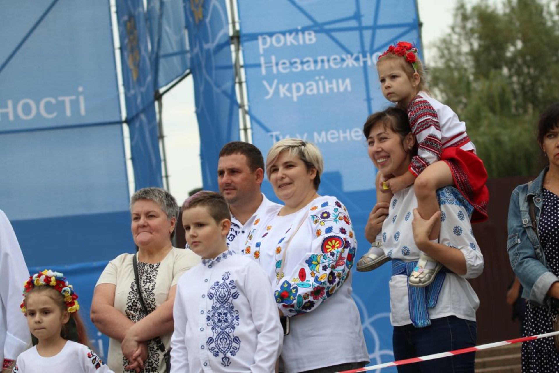 У Львові на найбільшому флагштоку за 12 млн грн урочисто підняли прапор України, фото ЛМР