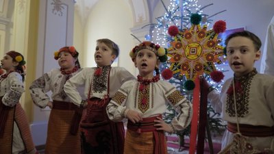 У Львівській облраді колядували дитячі колективи «Джерело» і «Жайвір»