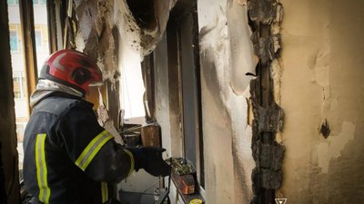 У Львові під час пожежі врятували чотирьох людей