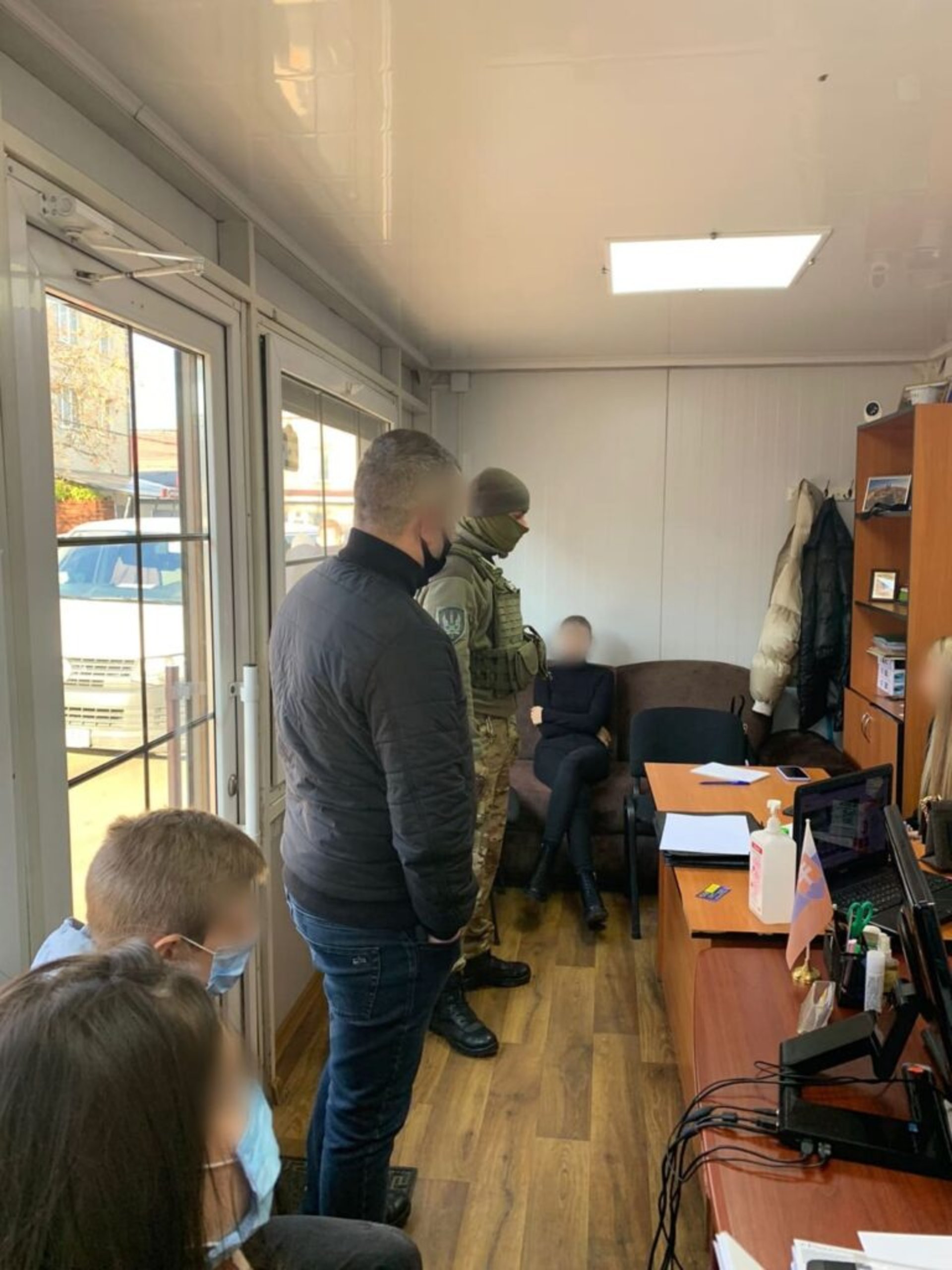 На Закарпатті викрили злочинців, які підробляли COVID-сертифікати