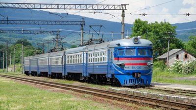 Львівська залізниця змінює періодичність курсування деяких приміських поїздів
