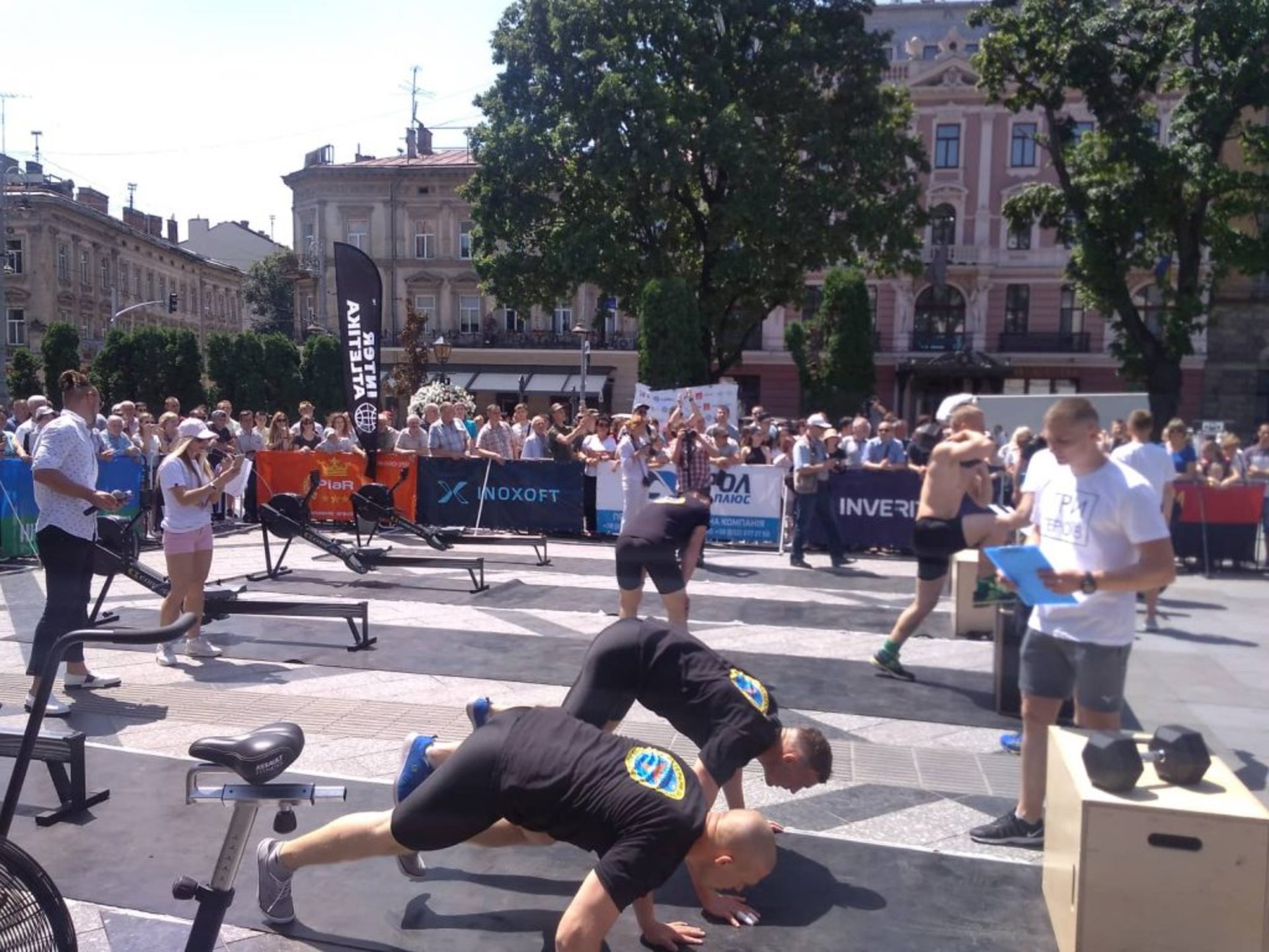 У центрі Львова стартували Ігри Героїв. Фото Четверта студія