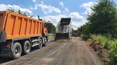 На Яворівщині проводять ремонт автомобільної дороги Віжомля – Прилбичі
