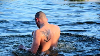 На Львівщині десантники та нацгвардійці з Тенессі  пірнали у мінеральну воду (ФОТО)