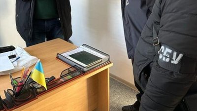 СБУ викрила нові зловживання на Житомирській митниці: підозру отримала майже половина інспекторів, які працювали на зміні