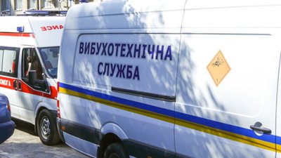 У Львові із шкіл евакуювали учнів: відома причина