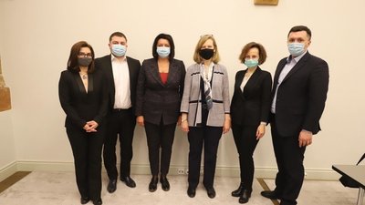 США розглядають можливість відкриття на Львівщині культурного центру
