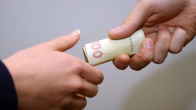 Сільський голова на Львівщині заробляв на своїх повноваженнях