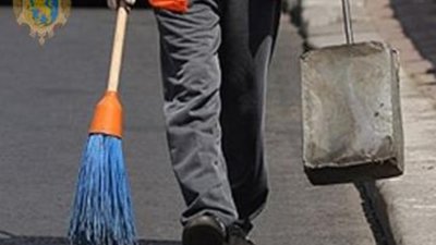 Як у Садового відмивають гроші на прибиранні міста від снігу