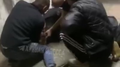 У Одесі у військкоматі у чоловіка стався напад епілепсії (ВІДЕО)