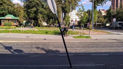 У Львові розвалюється щойно відремонтована вулиця (ФОТО)