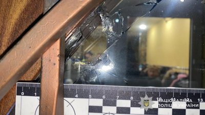 На Львівщині стріляли у кафе (ФОТО)