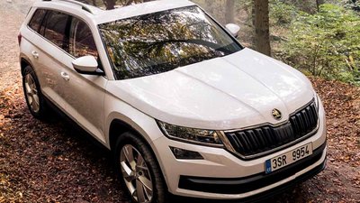 Працівникам Золочівської міськради куплять кросовер за мільйон