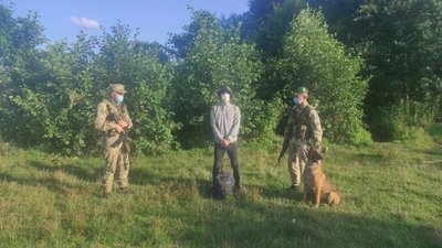 Громадянин Йорданії хотів незаконно потрапити у ЄС