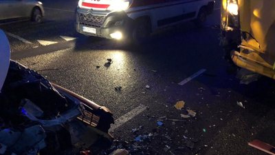 Біля Стрия на Львівщині сталася потрійна ДТП з "швидкою"