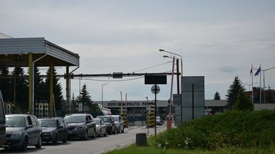 На кордоні з Польщею виникли шалені черги